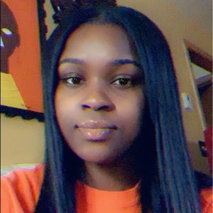 Meet your Posher, Devin